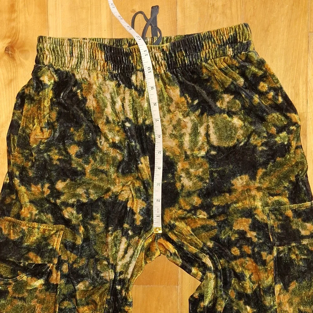 Urban Outfitters Penelope Velvet Joggers Black Green Orange Gold XS Cozy Chic - Picture 11 of 12